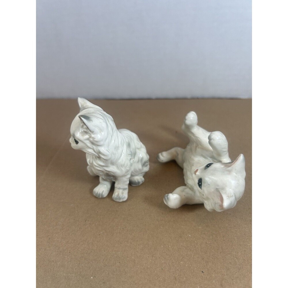 Vintage Porcelain Ceramic Cat Figurine Set of 2 White Gray Kittens Feline Decor - Picture 8 of 11